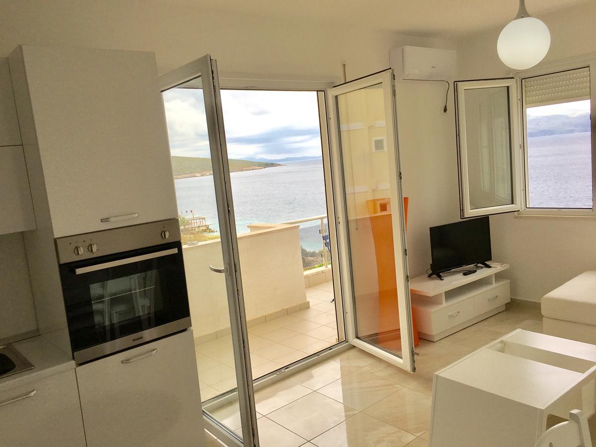 White Residence Apartament Sarandë Exterior foto
