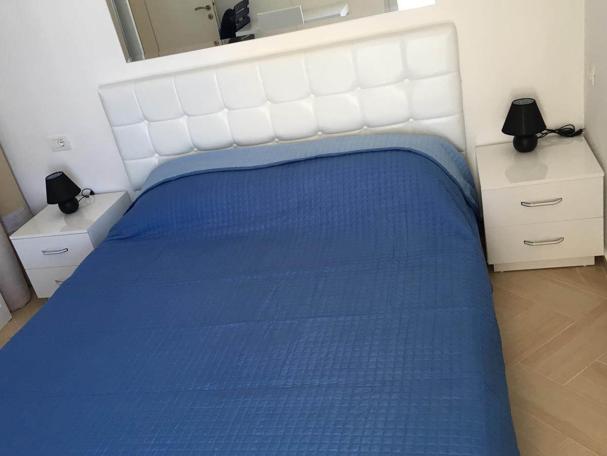 White Residence Apartament Sarandë Exterior foto