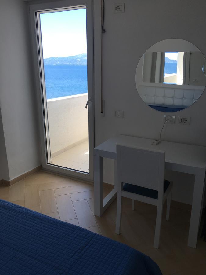 White Residence Apartament Sarandë Exterior foto